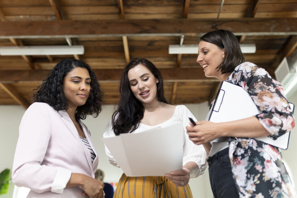 borbolet colaboracion profesional valencia mujeres trabajando proyecto empresarial equipoo